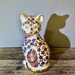Vintage Cat Figurine